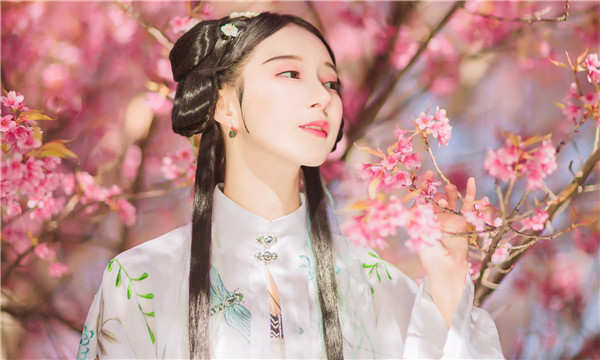 鸠江供卵试管婴儿：助您实现家庭梦想的科学方案